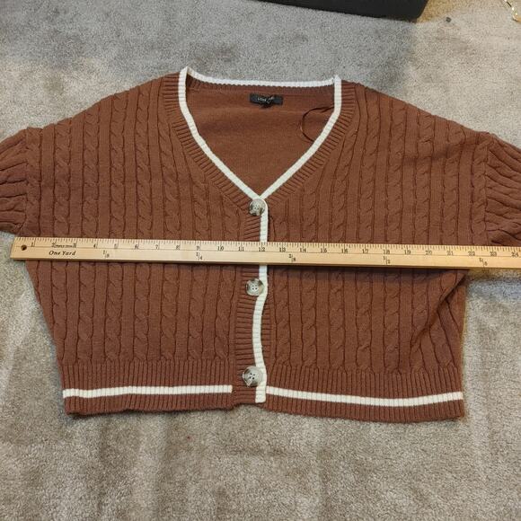 Love Tree Size Medium M Brown White Trim Cropped Sweater y2k Style Big Buttons - Picture 8 of 9